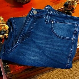Womens skinny jeans